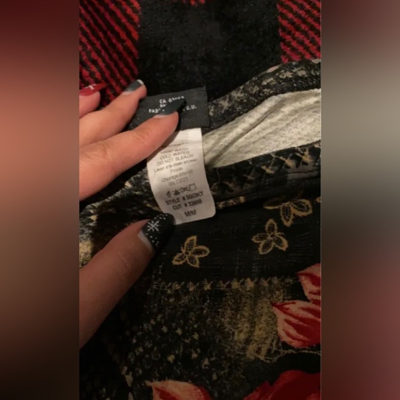 Rose pattern skirt - Picture 2 of 2